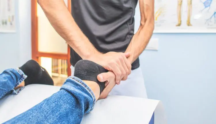 Shockwave Therapy and Chiropractic for Injury Recovery
